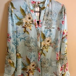 NWT Beautiful blue floral blouse